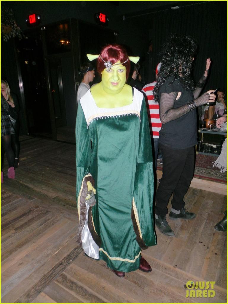 colton-haynes-lucy-hale-halloween-party-costume-10