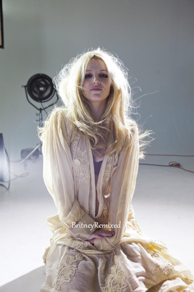 Britney V Magazine outtakes