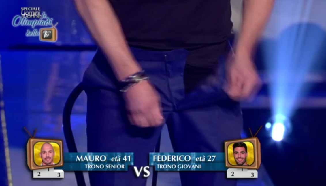 Olimpiadi della TV- Mauro VS Federico nella sfilata in défilé (VIDEO)