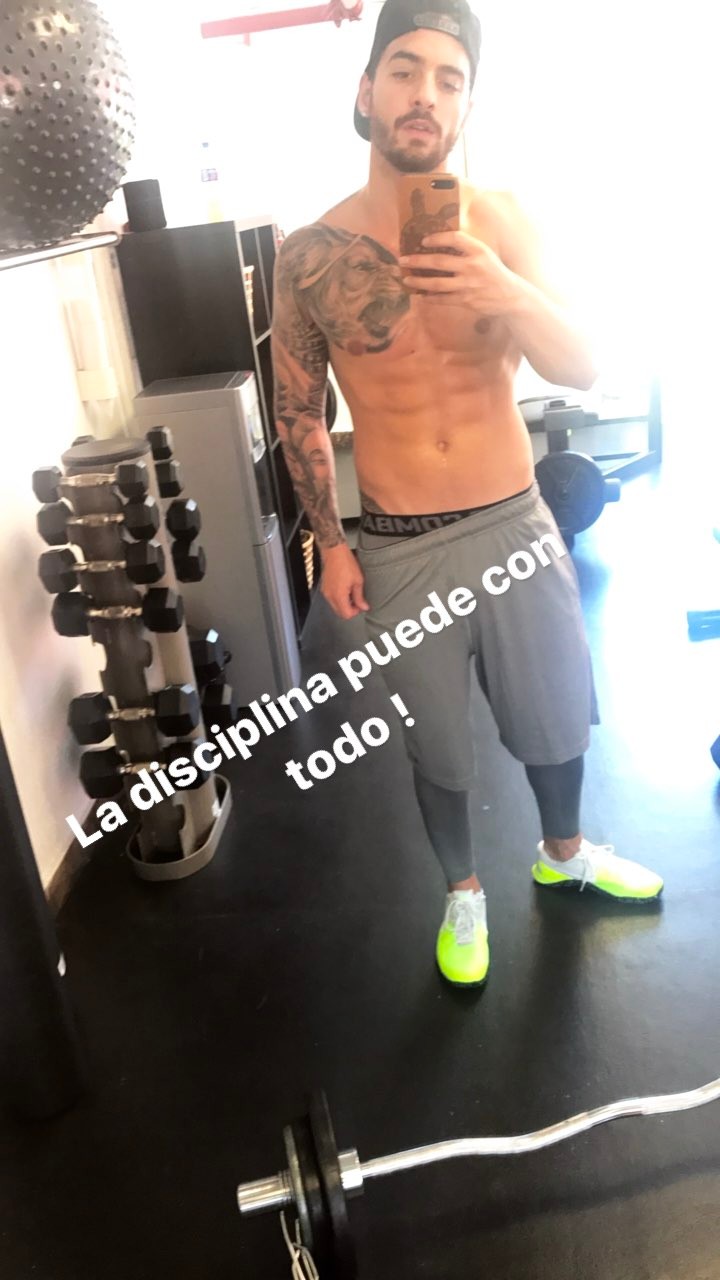 Maluma selfie after gym (3)
