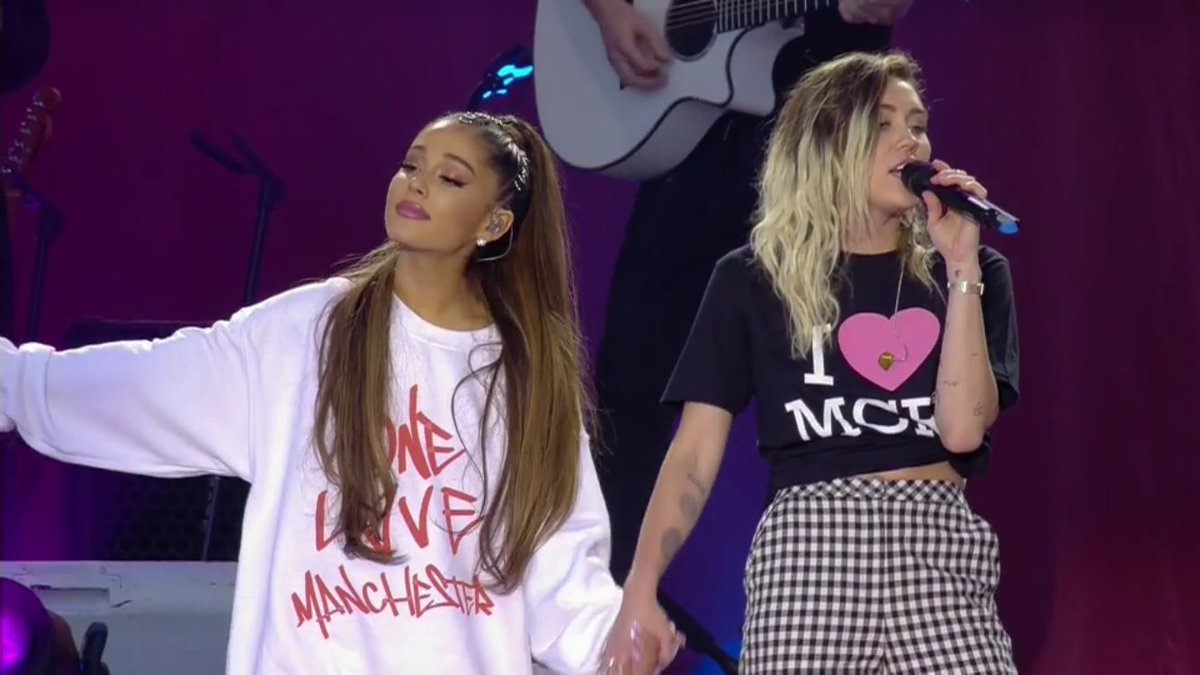 Miley Cyrus and Ariana Grande One Love Manchester (2)