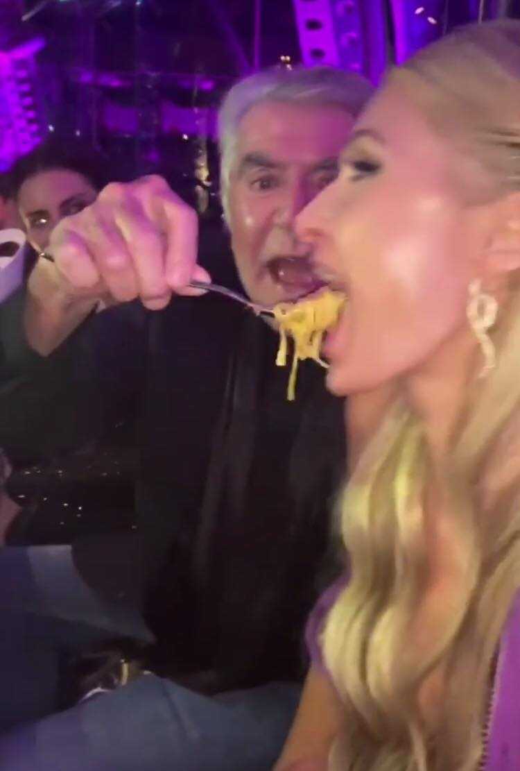 Paris Hilton Roberto Cavalli Pasta
