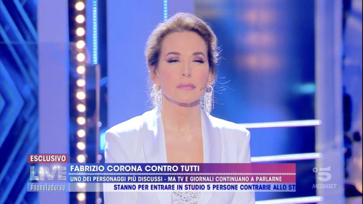 Barbara d'Urso faccia scuse Fabrizio Corona