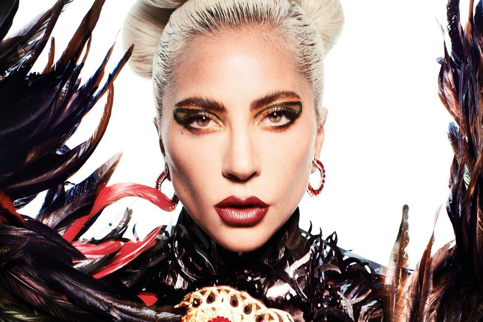 Lady Gaga Allure 3